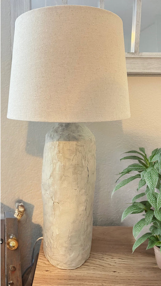 DIY Lamp with air-dry clay - EMB Pretty
