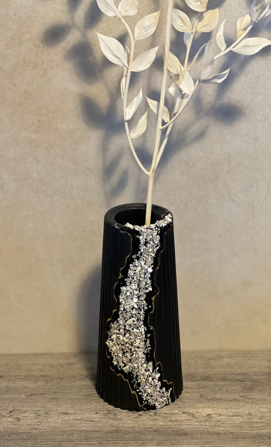 Dripping with Pearls vase - EMB Pretty