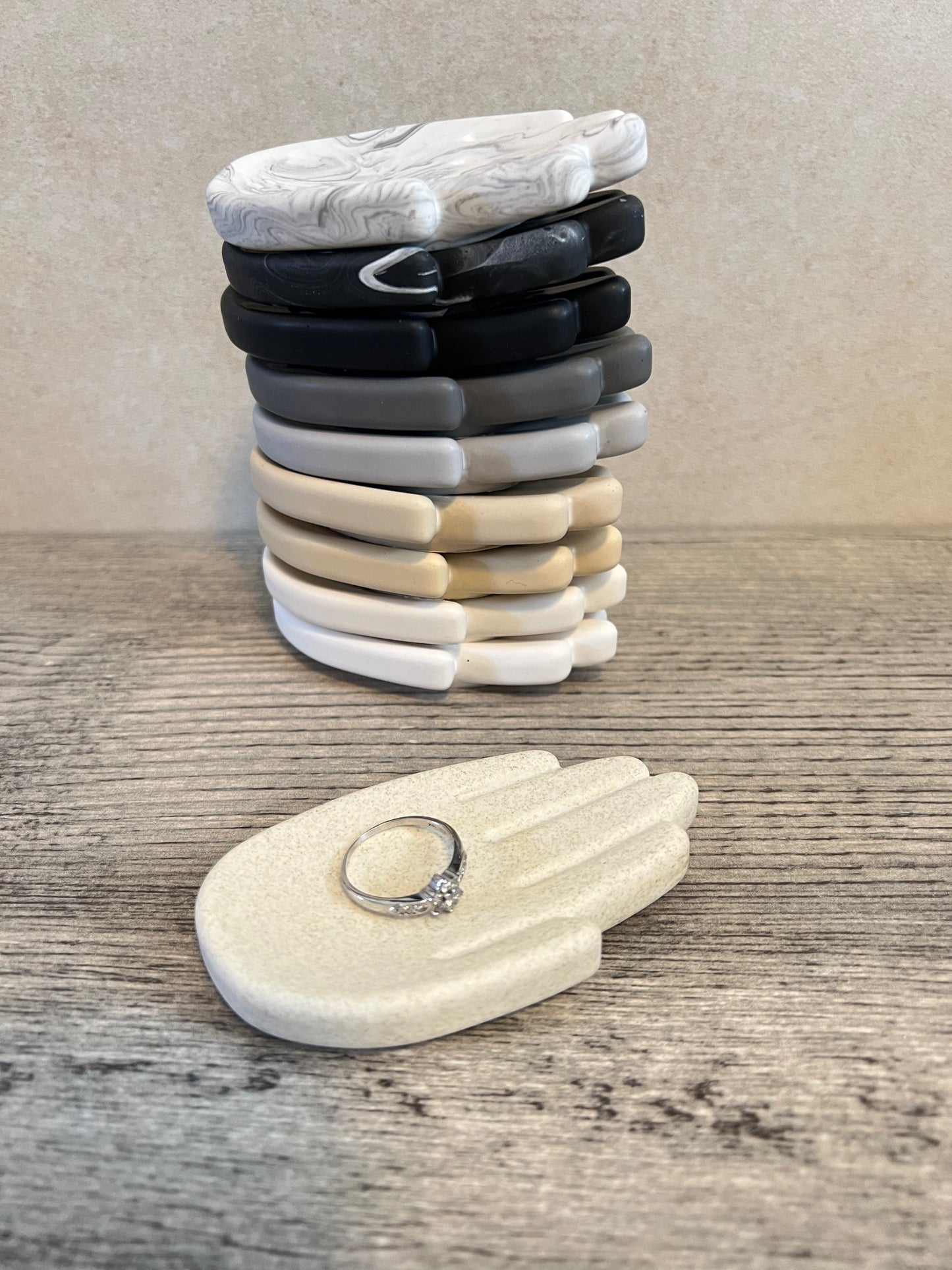 The Handy Little Dish - EMB Pretty