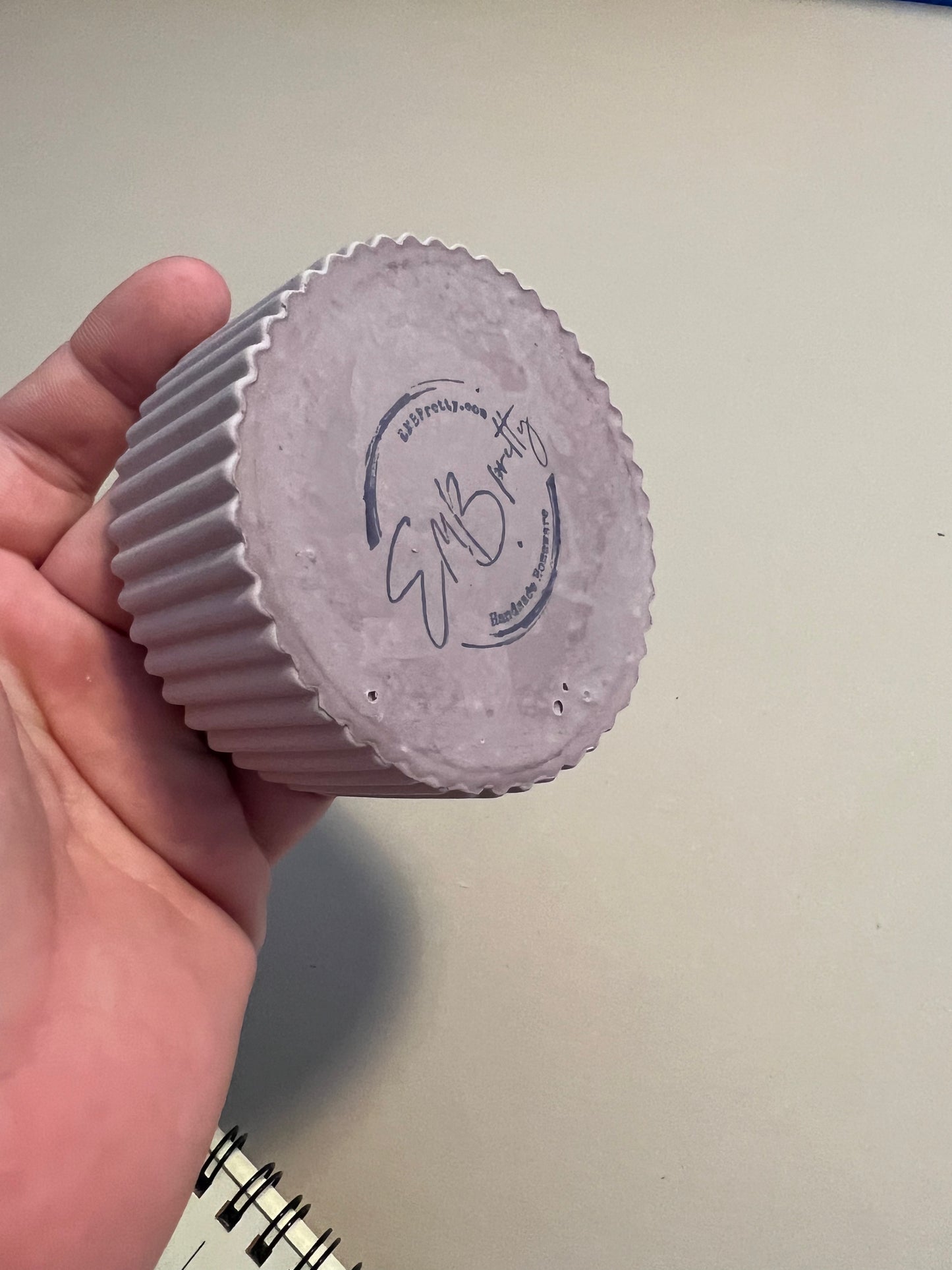 CLEARANCE Ridged dish