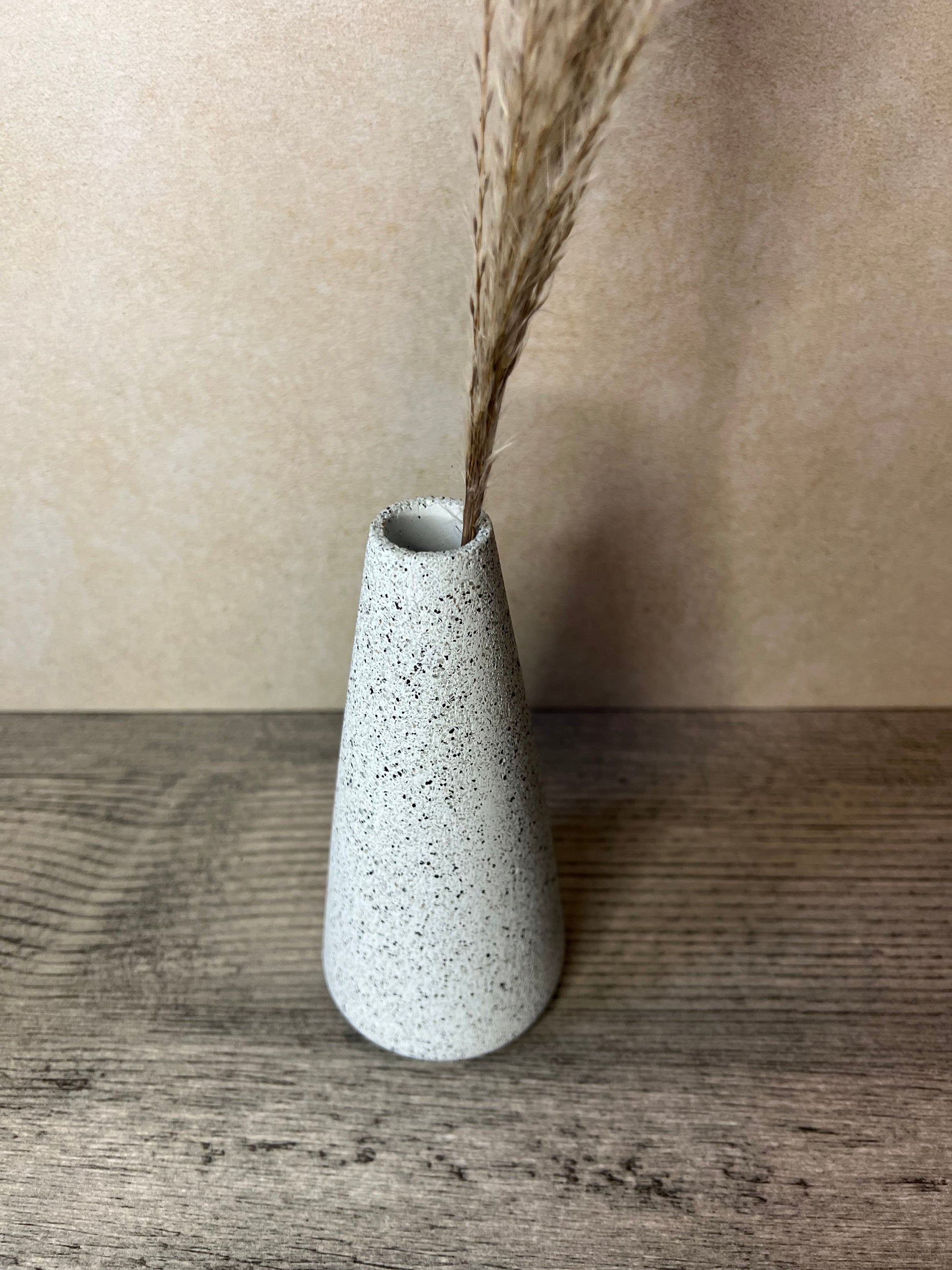 Skinny granite bud vase - EMB Pretty