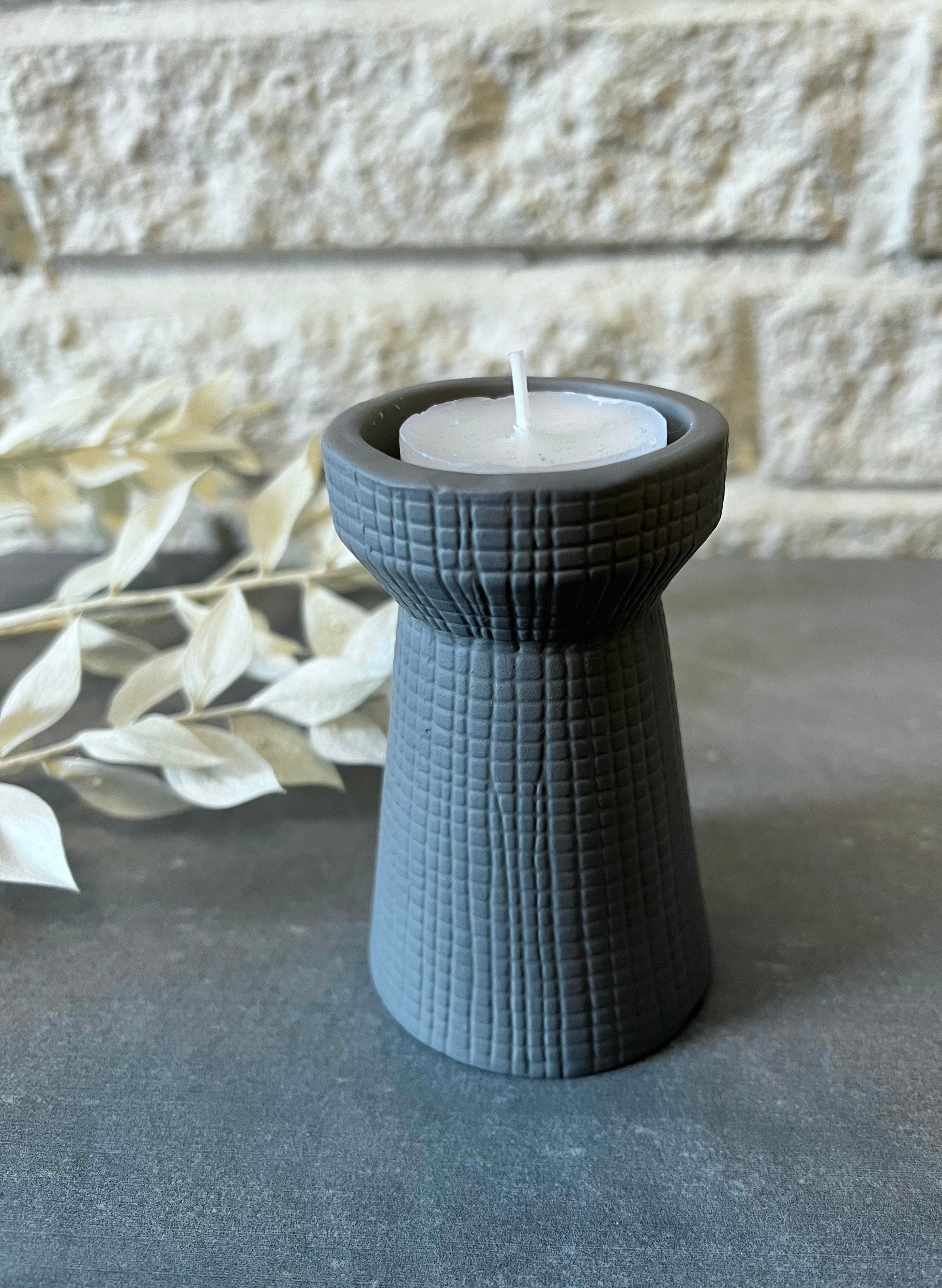 Textured candle holder - EMB Pretty