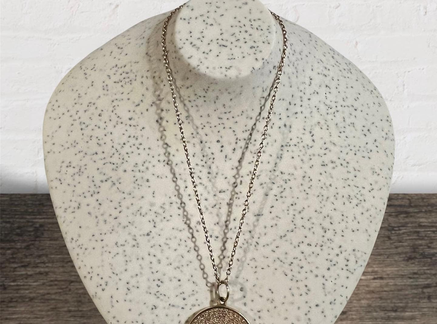 Wide speckled necklace display bust - EMB Pretty