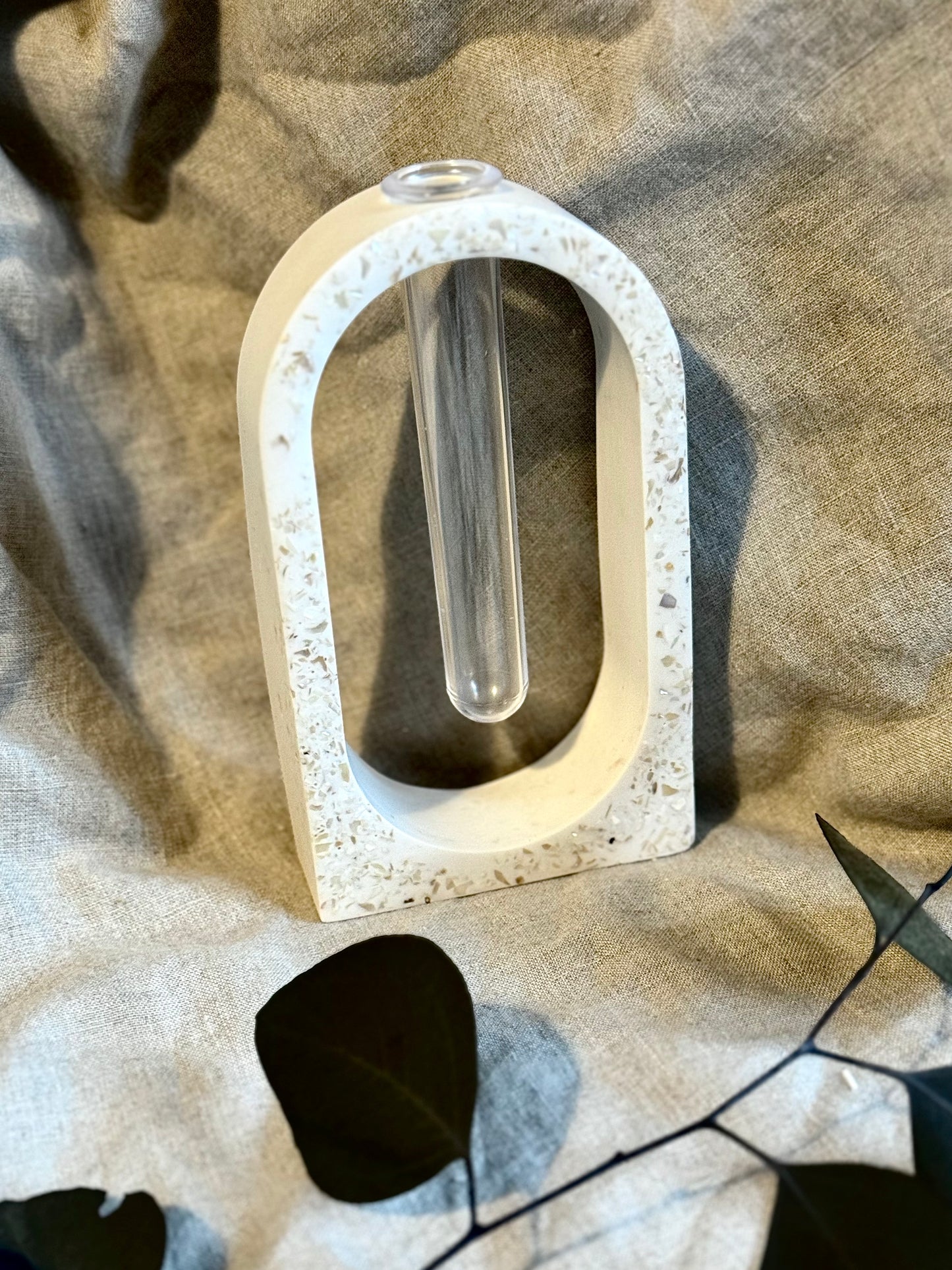 Mother of Pearl propagation vase