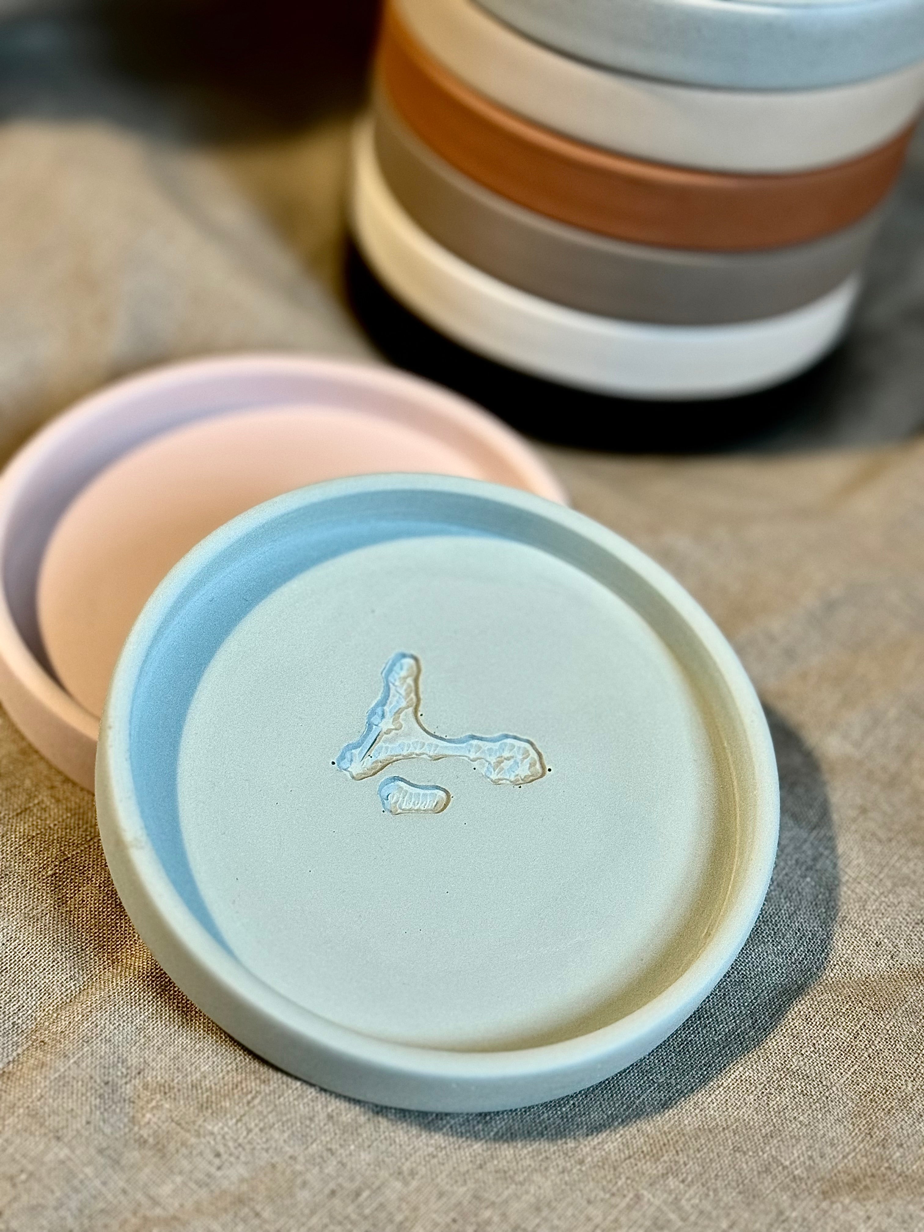 EMB Pretty Handmade Leaf Trinket Dish Eco friendly Jesmonite homeware gifts
