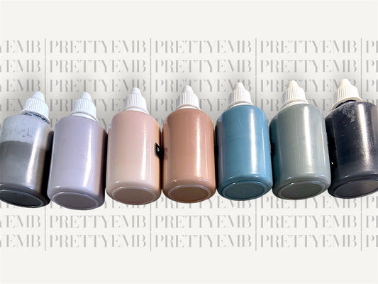 Custom colour hand-blended pigments