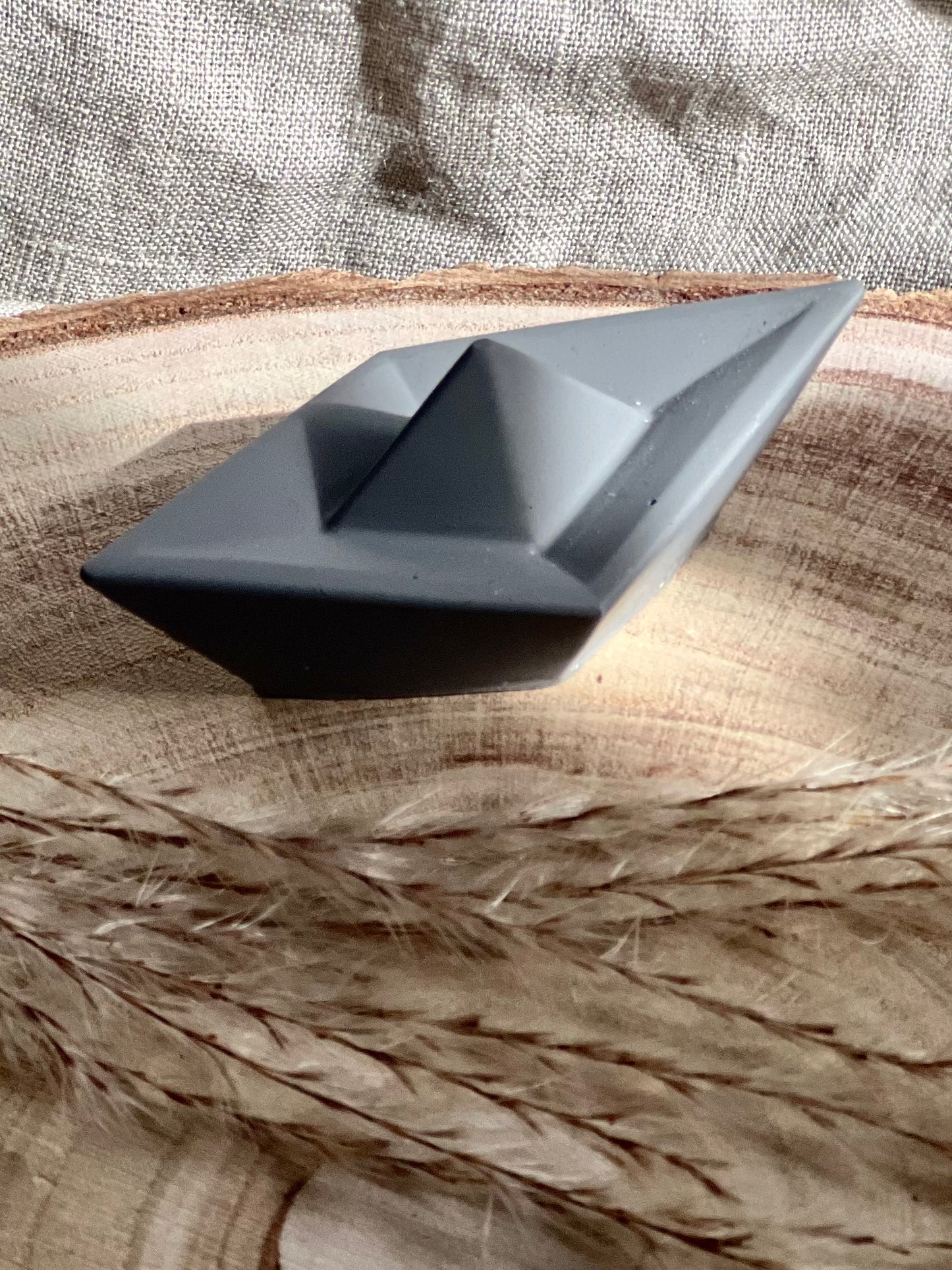 Ornement bateau en papier origami