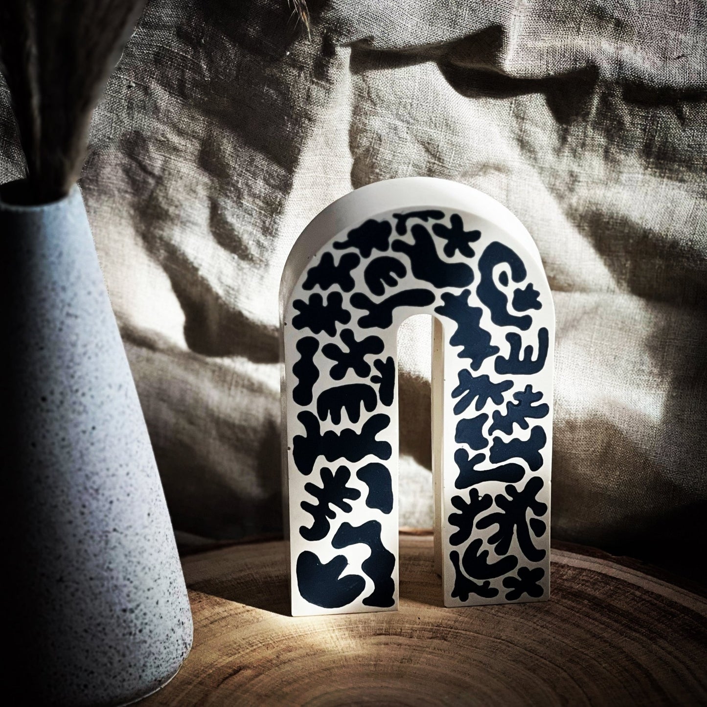 Abstract Arch bookend ornament - EMB Pretty