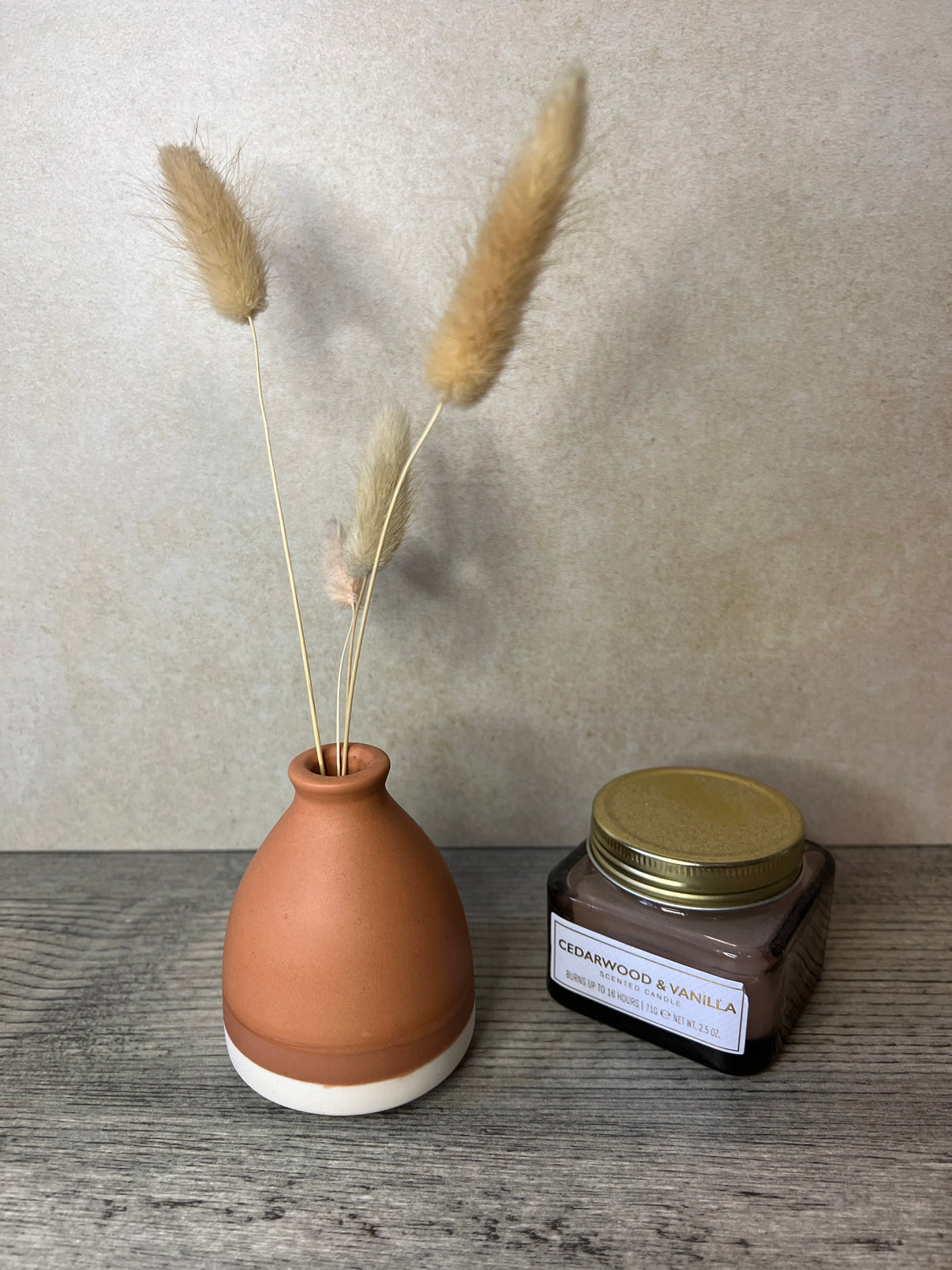 EMB Pretty Handmade Terracotta bud vase Ecofriendly Jesmonite